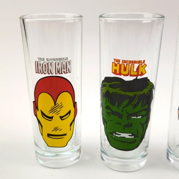 MARVEL Set of 4 2 Oz glasses: Hulk, Capt. AMERICA, Iron Man, 2010 - Picture 8 of 17